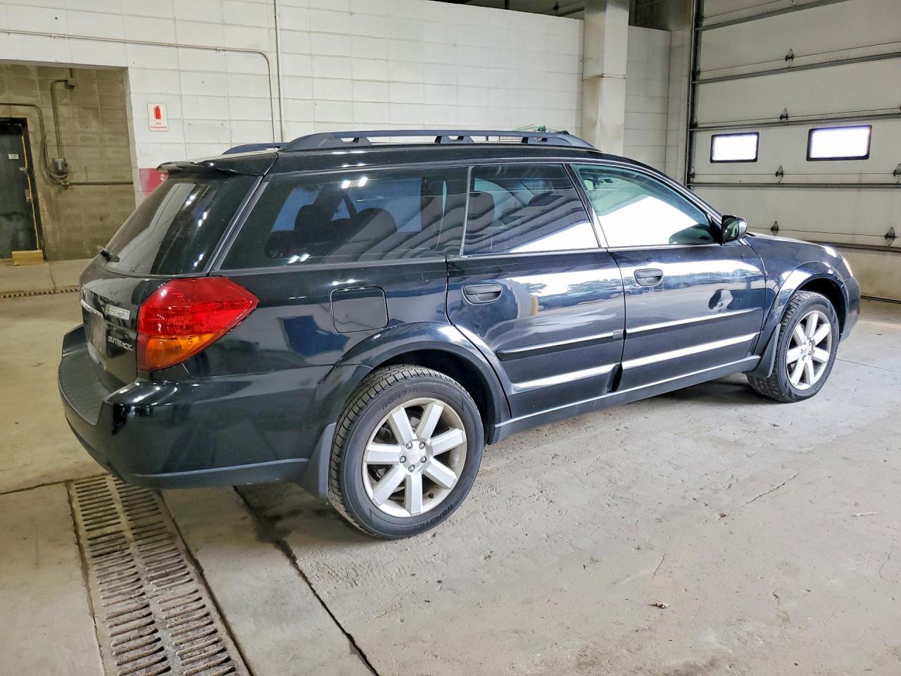 2006 Subaru Legacy Outback 2.5I - Фото 3