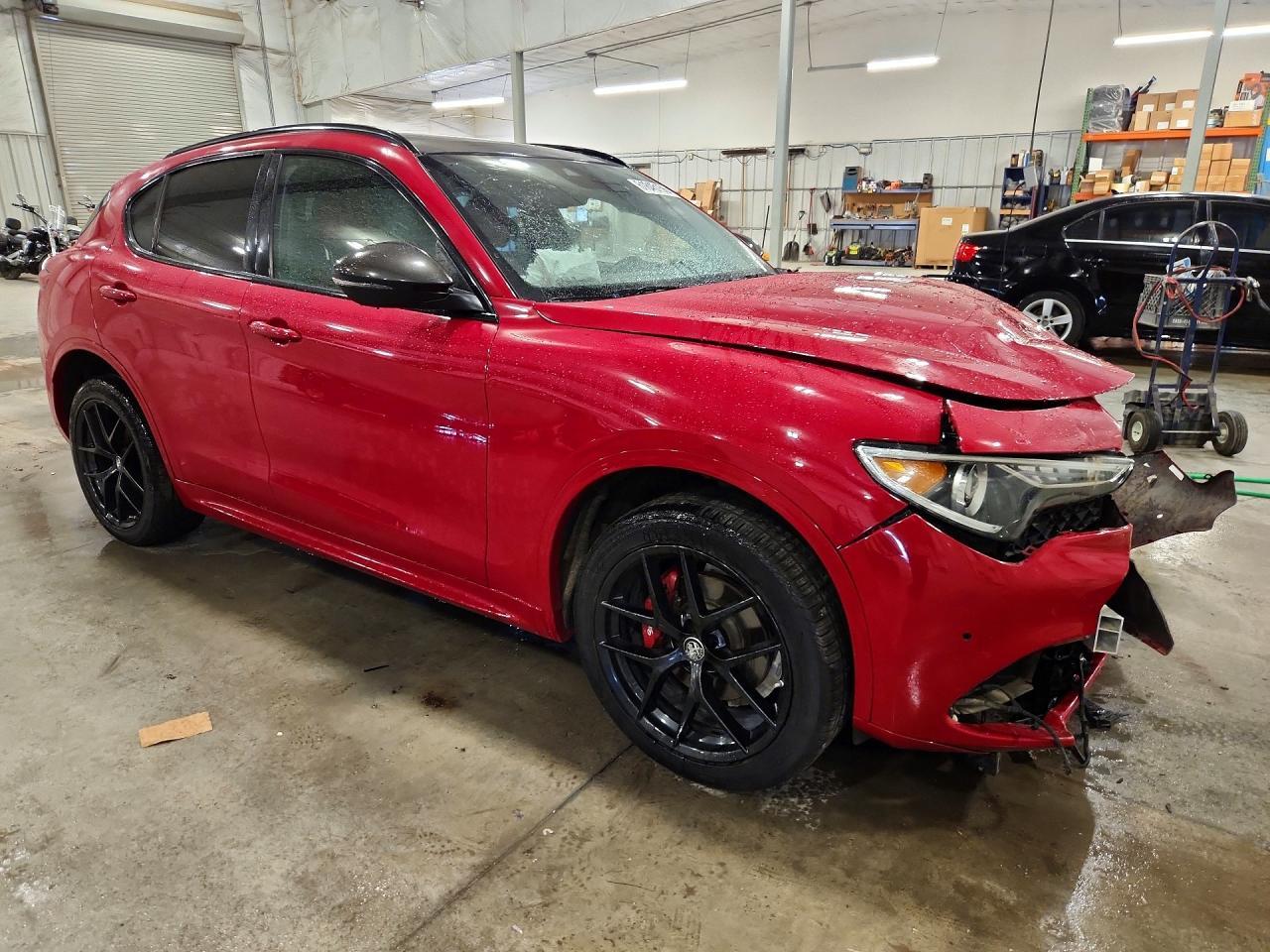 2020 Alfa Romeo Stelvio Ti - Фото 4