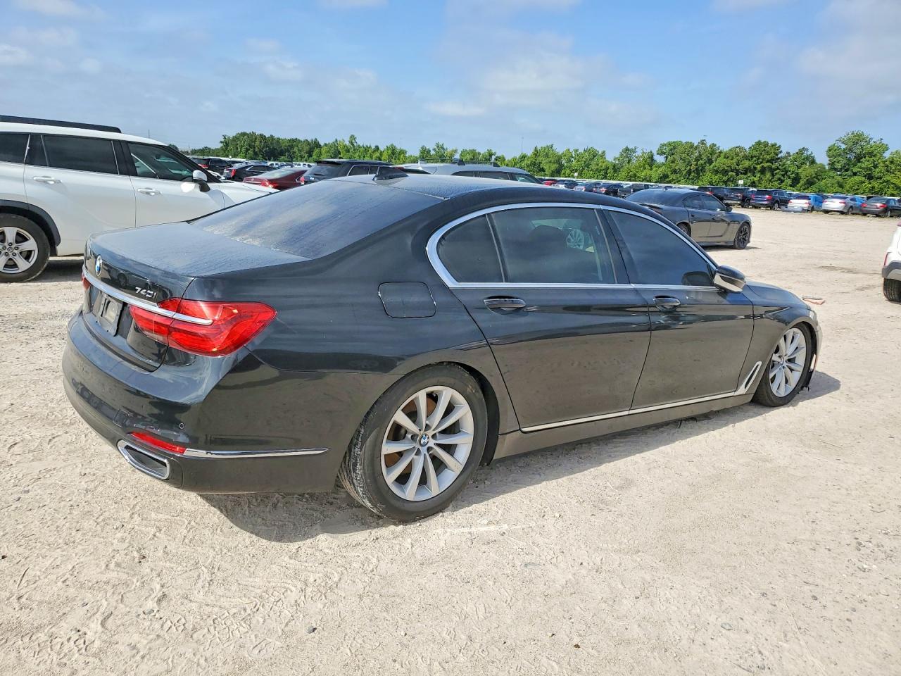 2018 BMW 740 I - Image 3