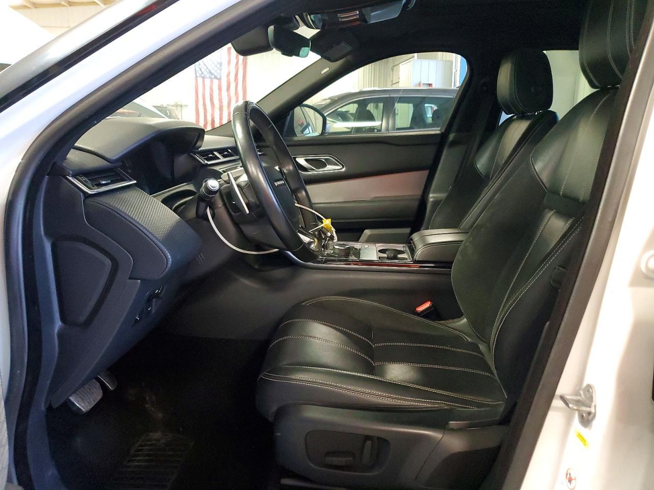 2018 Land Rover Range Rover Velar R-Dynamic Se - Image 7