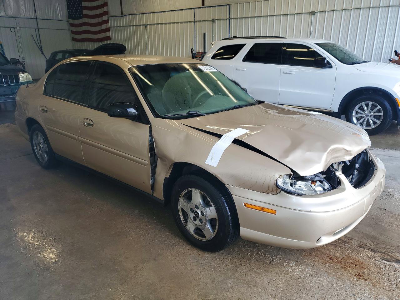 2005 Chevrolet Classic - Image 4