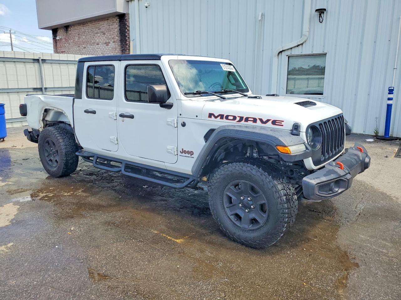2023 Jeep Gladiator Mojave - Image 4