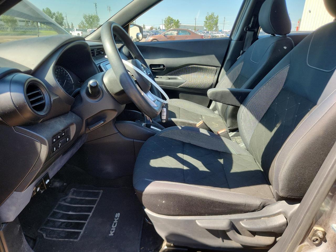 2020 Nissan Kicks S - Image 7