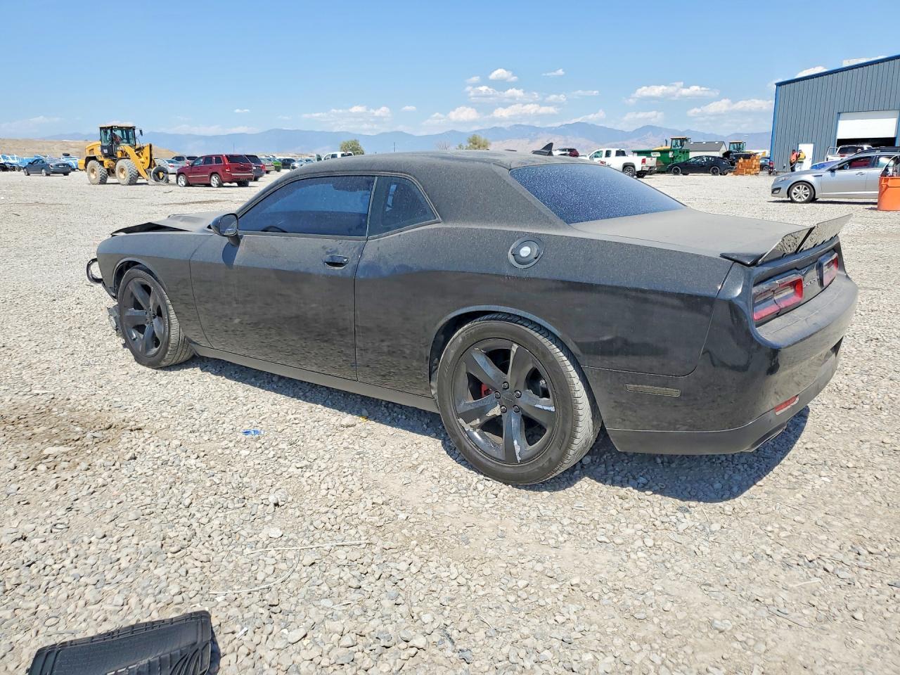 2015 Dodge Challenger Sxt - Image 2