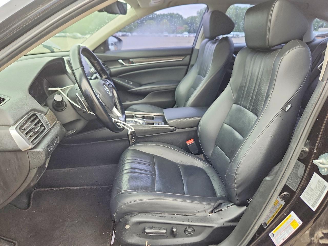 2021 Honda Accord Touring - Image 7