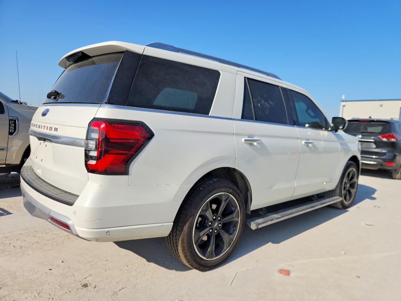2022 Ford Expedition Platinum - Фото 3