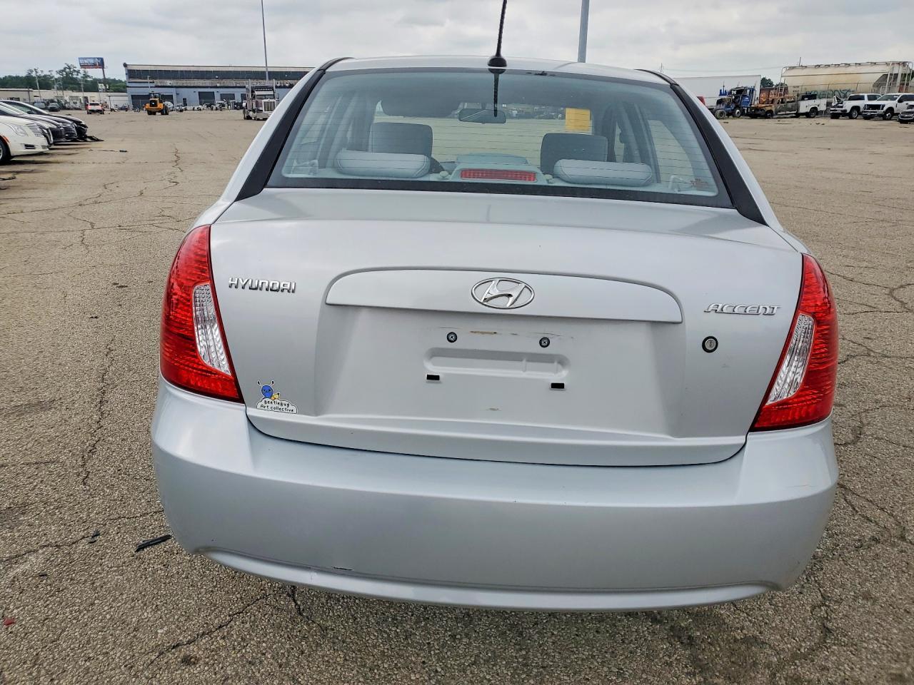 2010 Hyundai Accent Gls - Фото 6