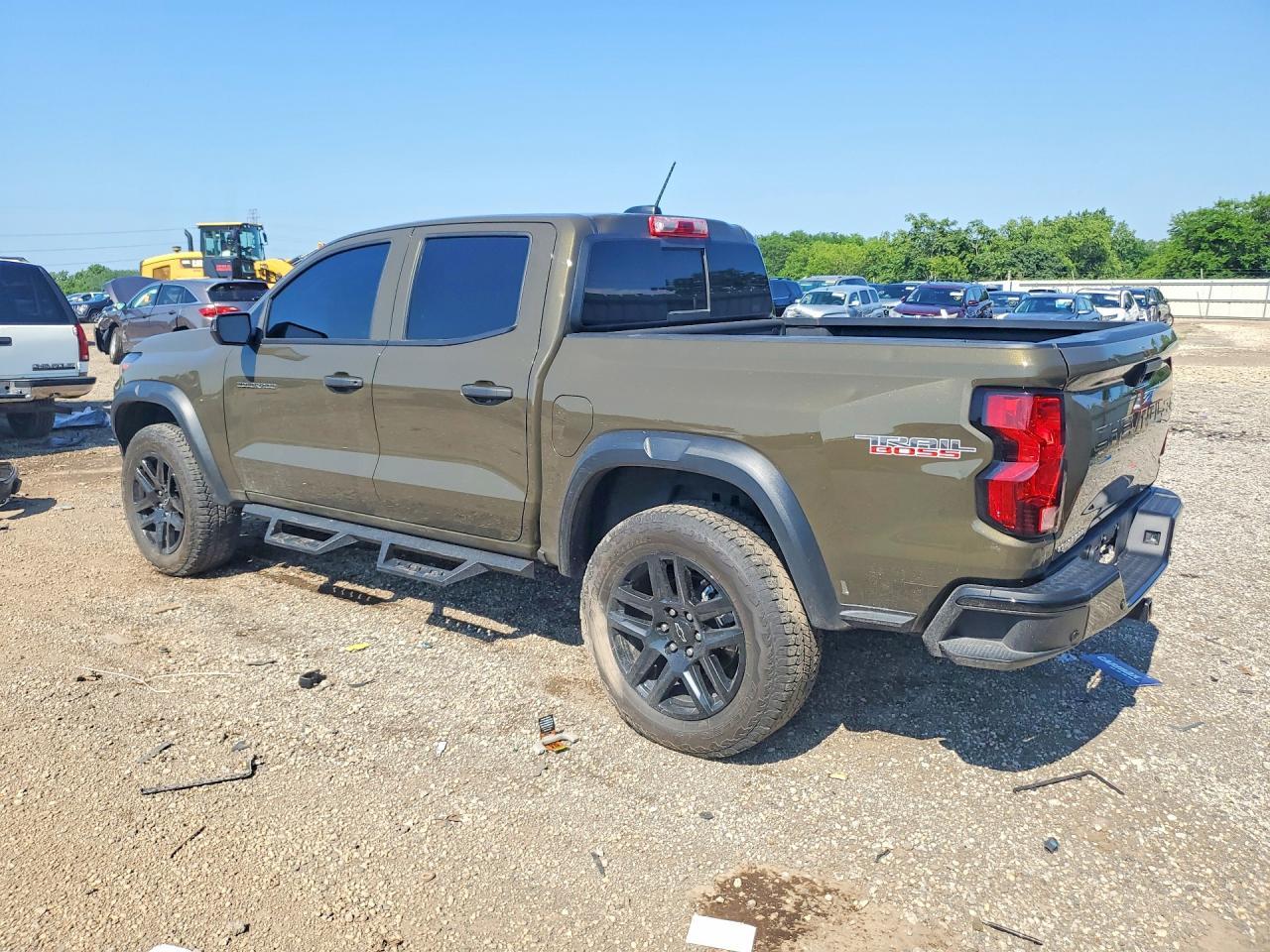 2025 Chevrolet Colorado Trail Boss - Image 2