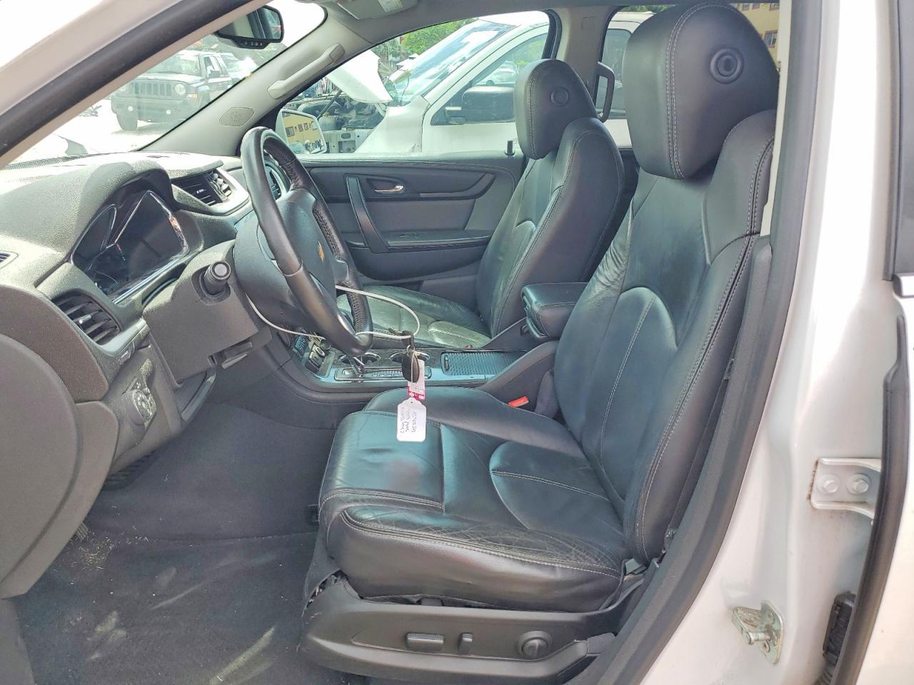 2016 Chevrolet Traverse Lt - Фото 7