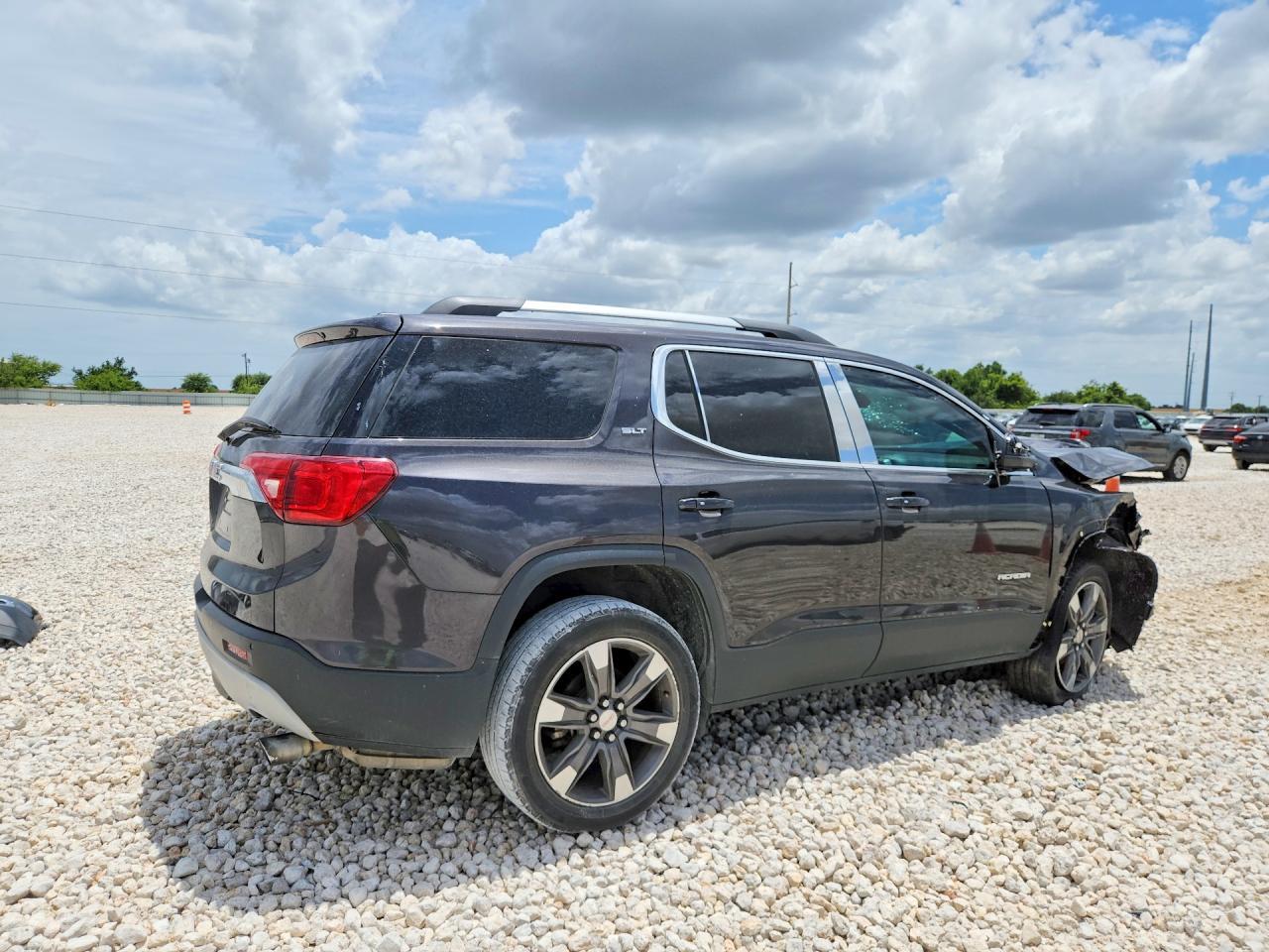 2017 GMC Acadia Slt-2 - Image 3