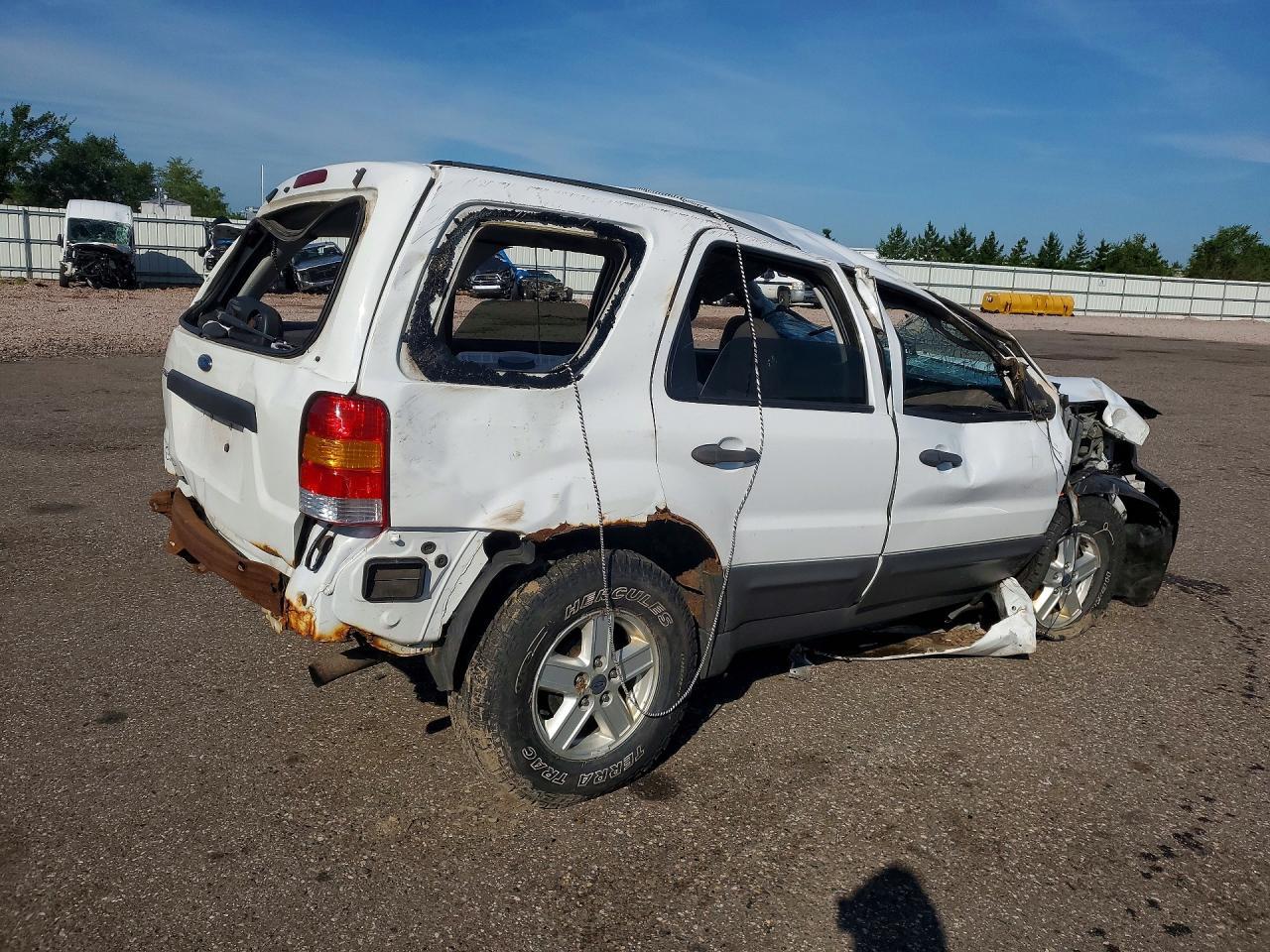2007 Ford Escape Xls - Фото 3