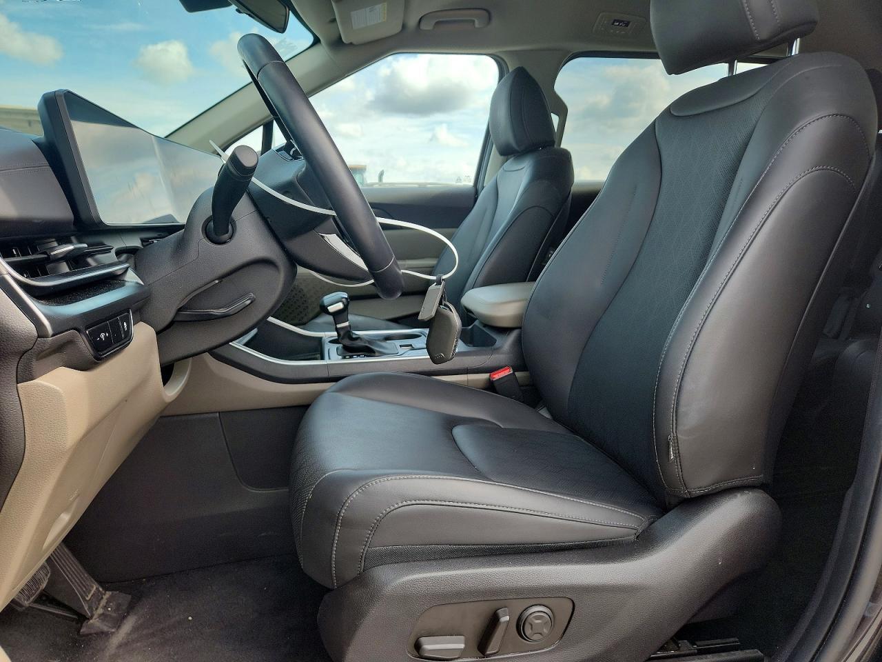 2026 Kia Carnival Lxs - Фото 7
