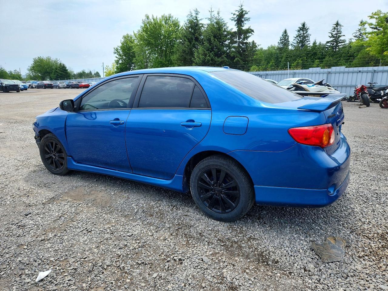 2010 Toyota Corolla Base - Фото 2