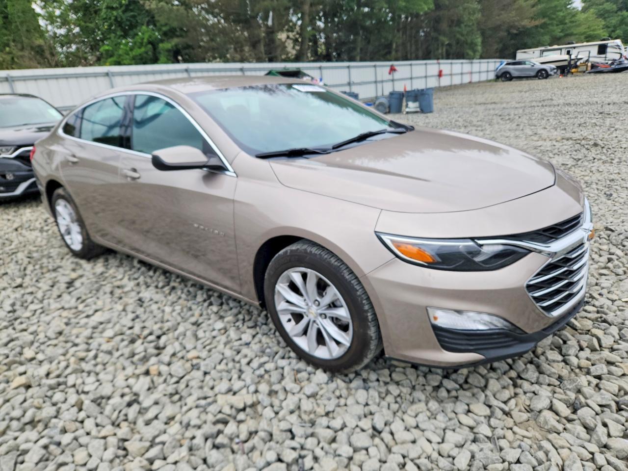 2025 Chevrolet Malibu Lt - Фото 4
