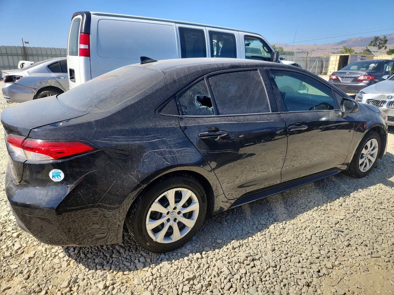 2021 Toyota Corolla Le - Фото 3