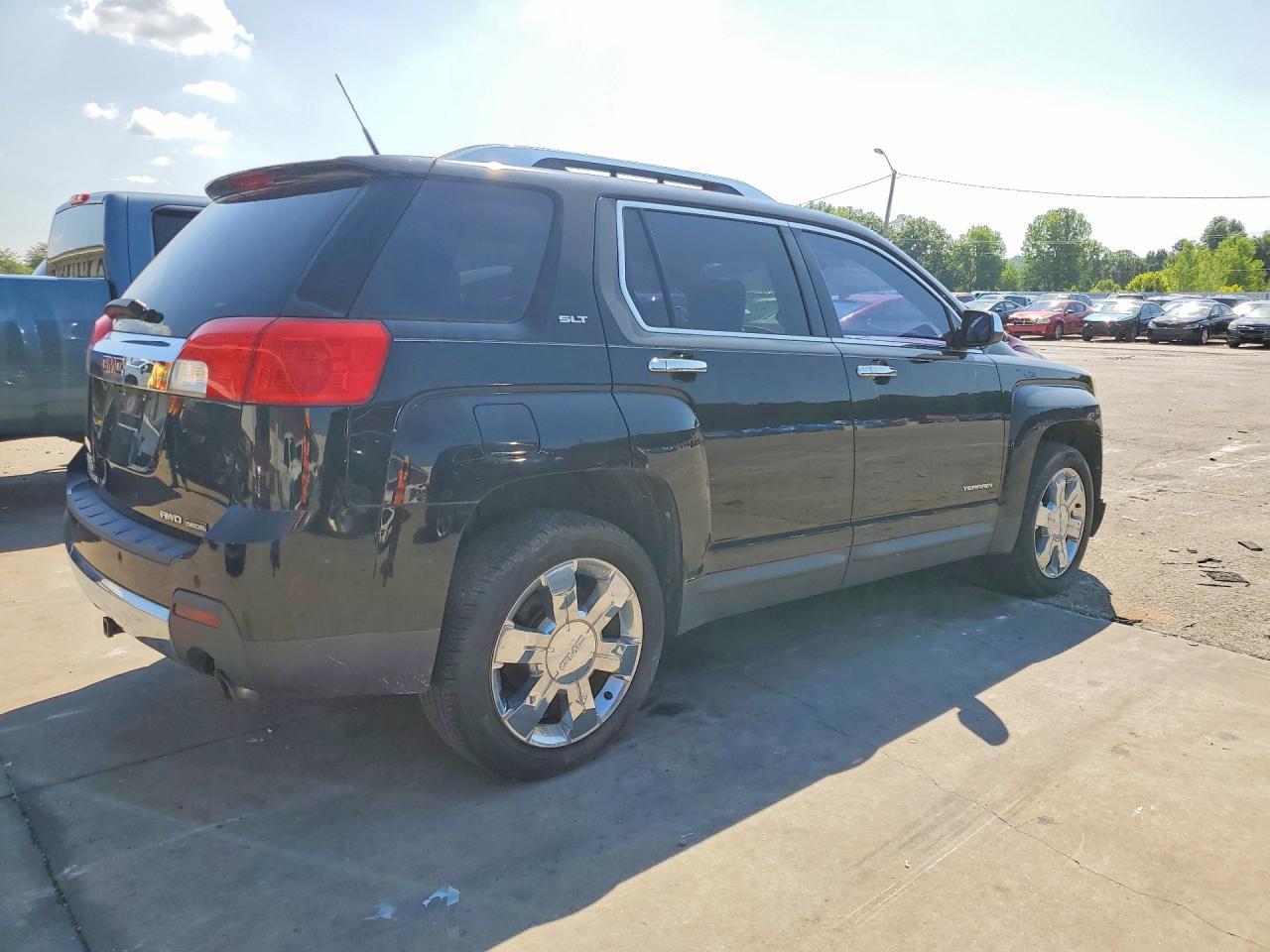 2011 GMC Terrain Slt - Image 3