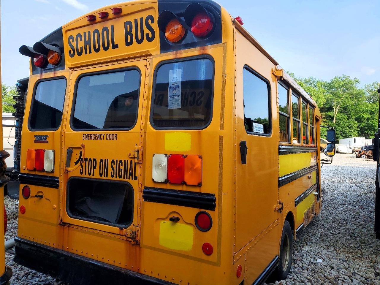 2011 Chevrolet Express G3 - School Bus - Фото 4