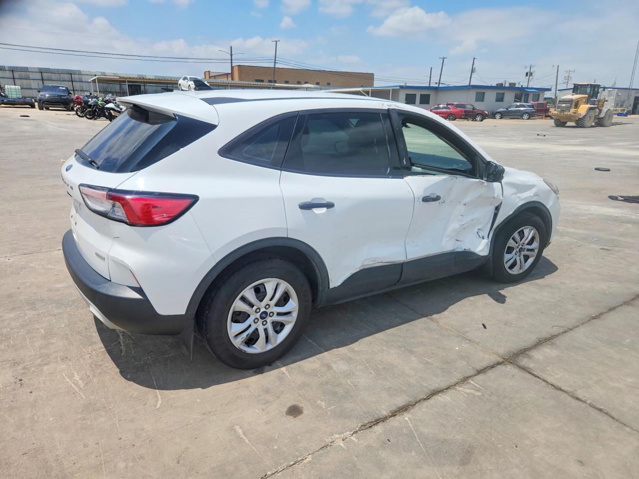 2020 Ford Escape S - Фото 3