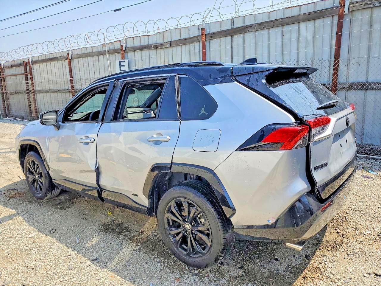 2024 Toyota Rav4 - Image 2