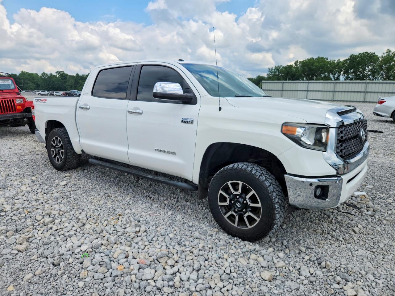 2017 Toyota Tundra Crewmax Limited - Фото 4