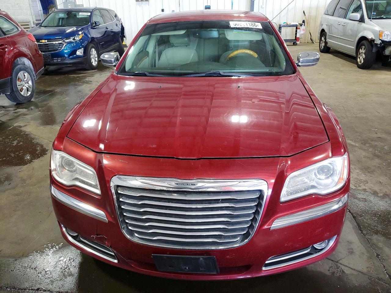 2014 Chrysler 300C - Фото 5