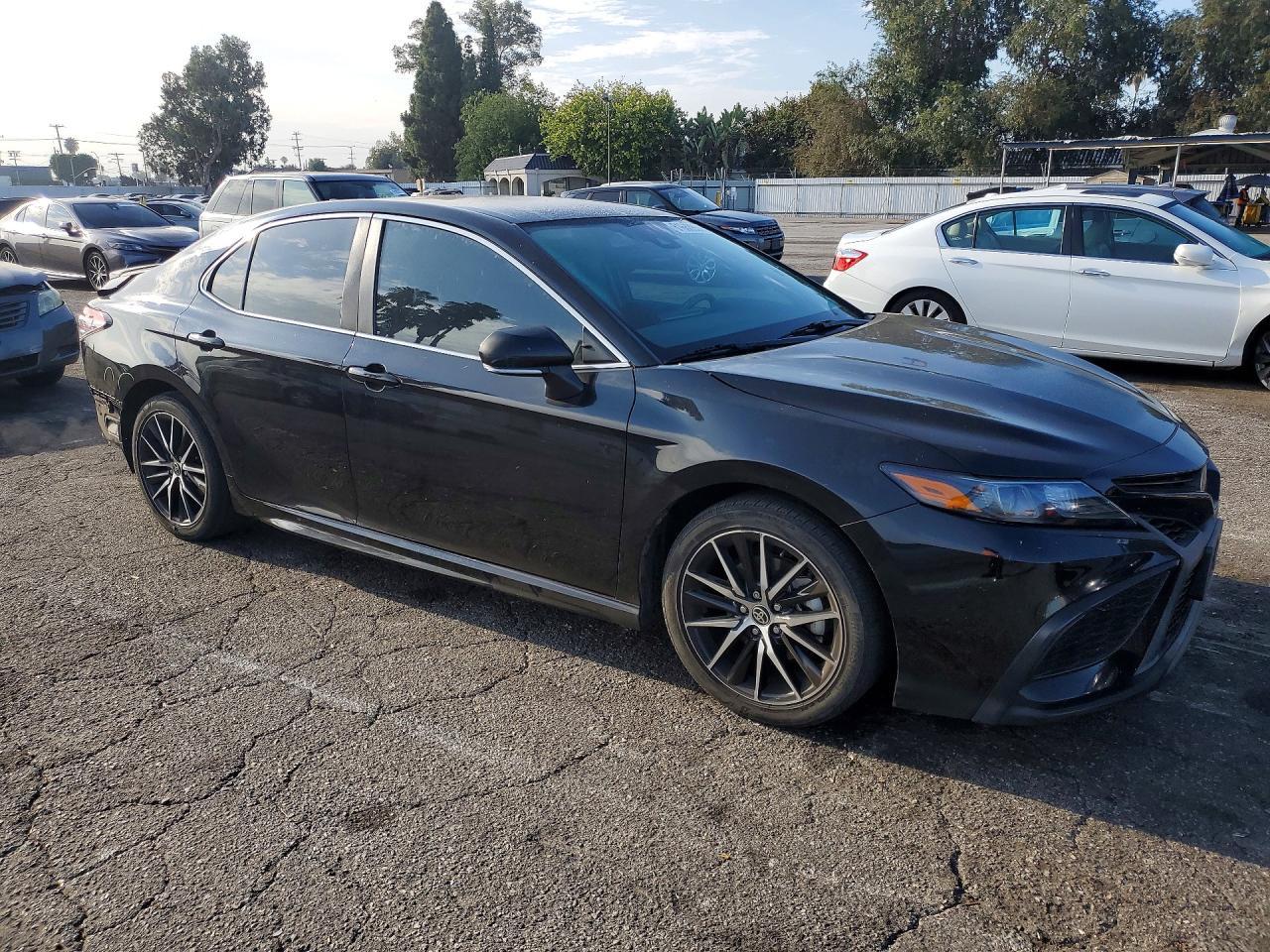 2023 Toyota Camry Se - Фото 4