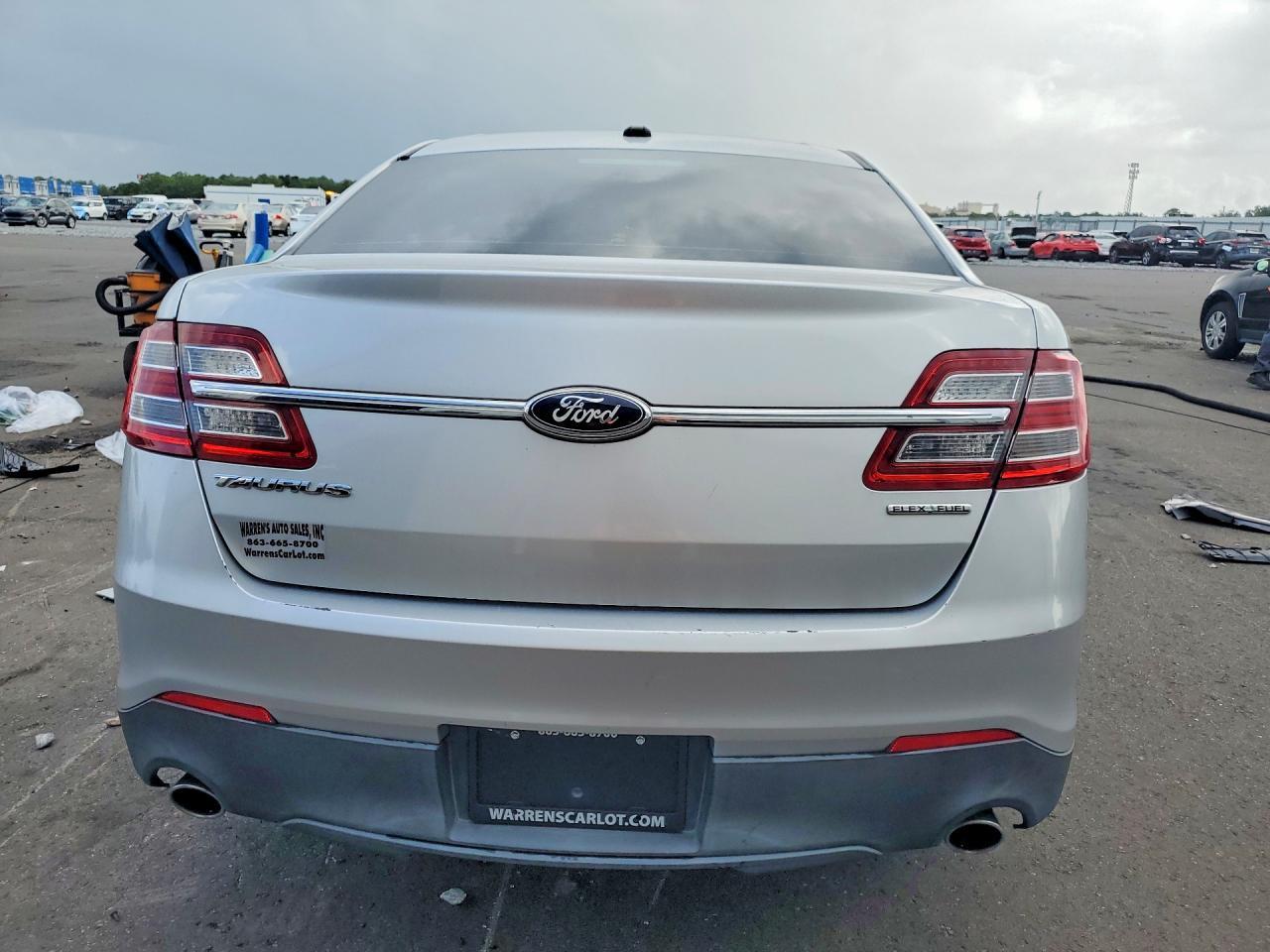 2013 Ford Taurus Se - Image 6