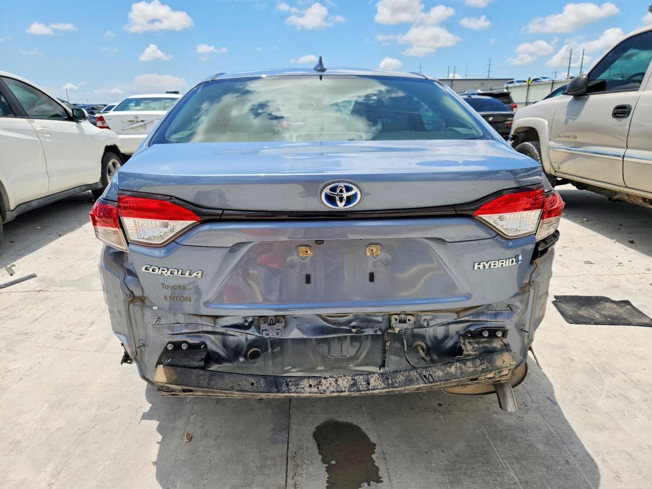 2022 Toyota Corolla Le - Image 6