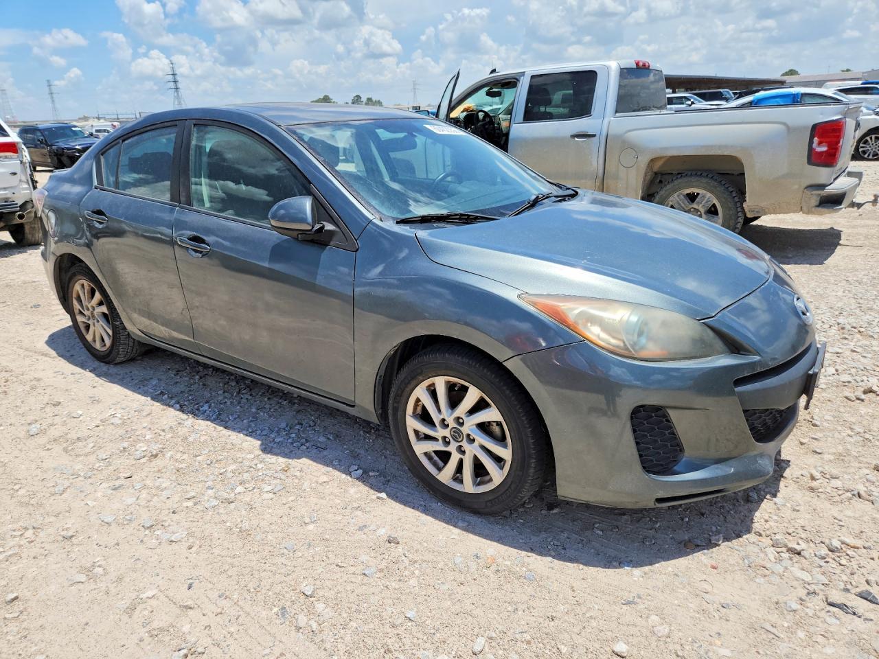 2013 Mazda 3 I - Image 4