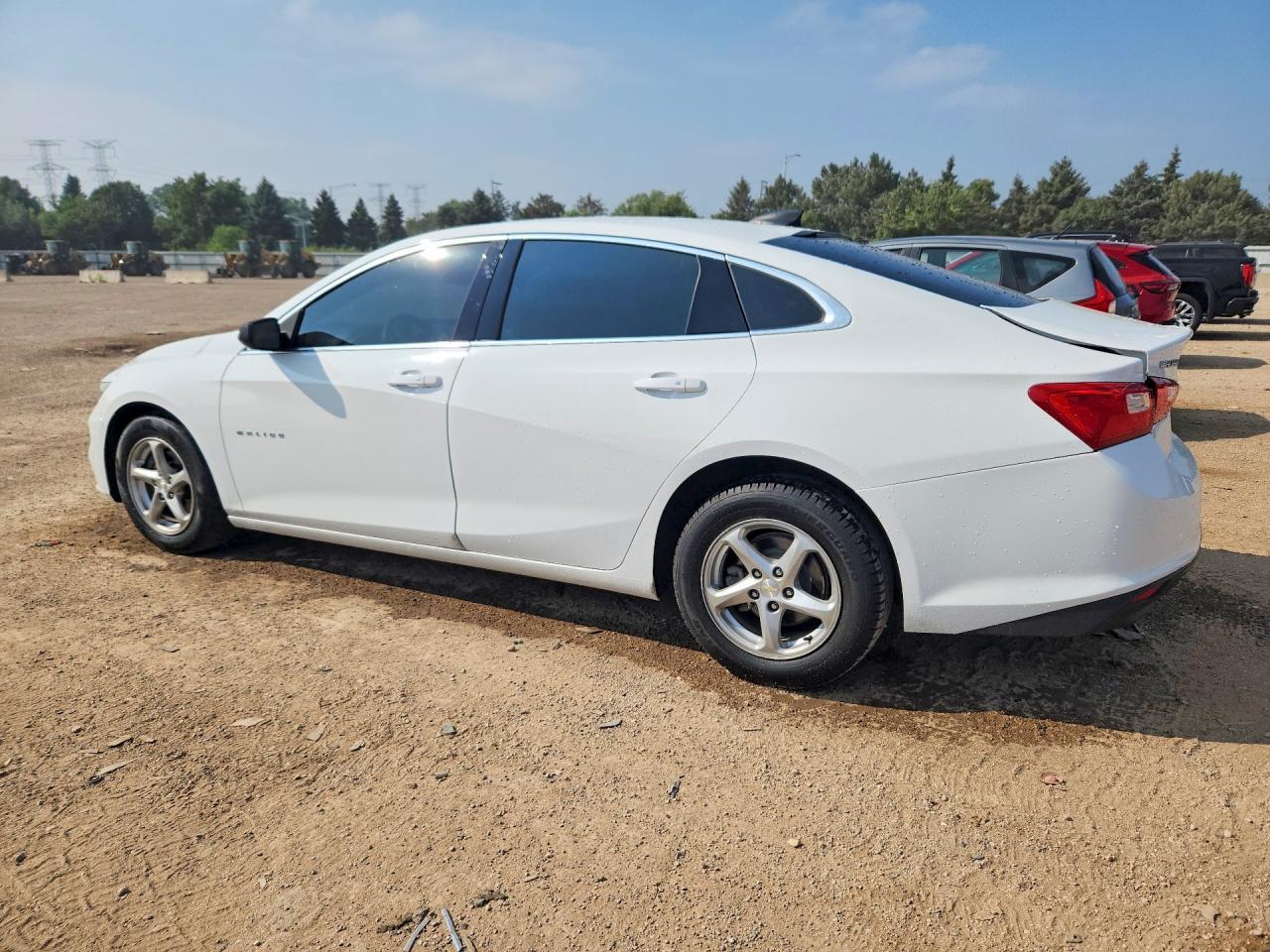 2016 Chevrolet Malibu L - Image 2