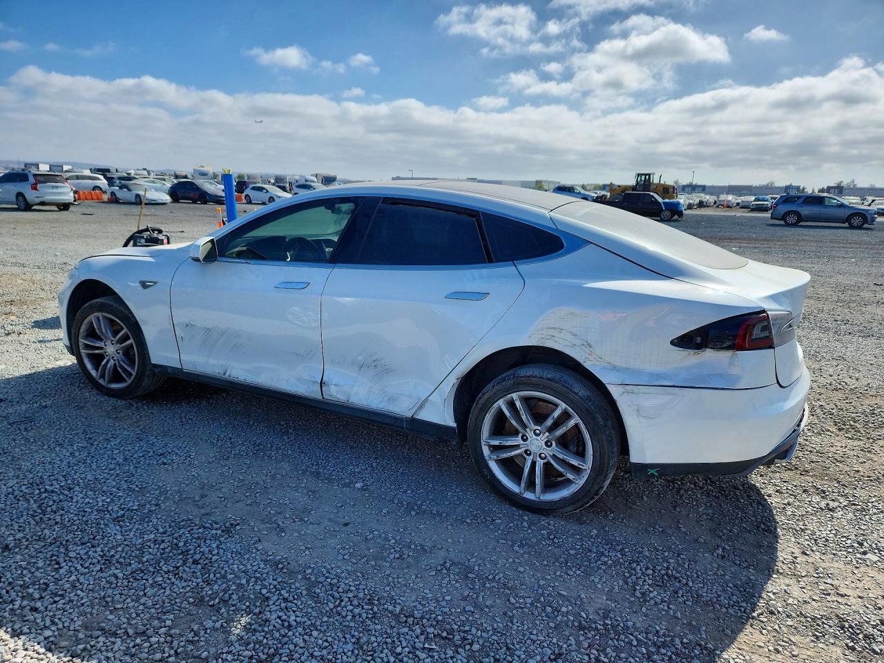 2013 Tesla Model S - Фото 2