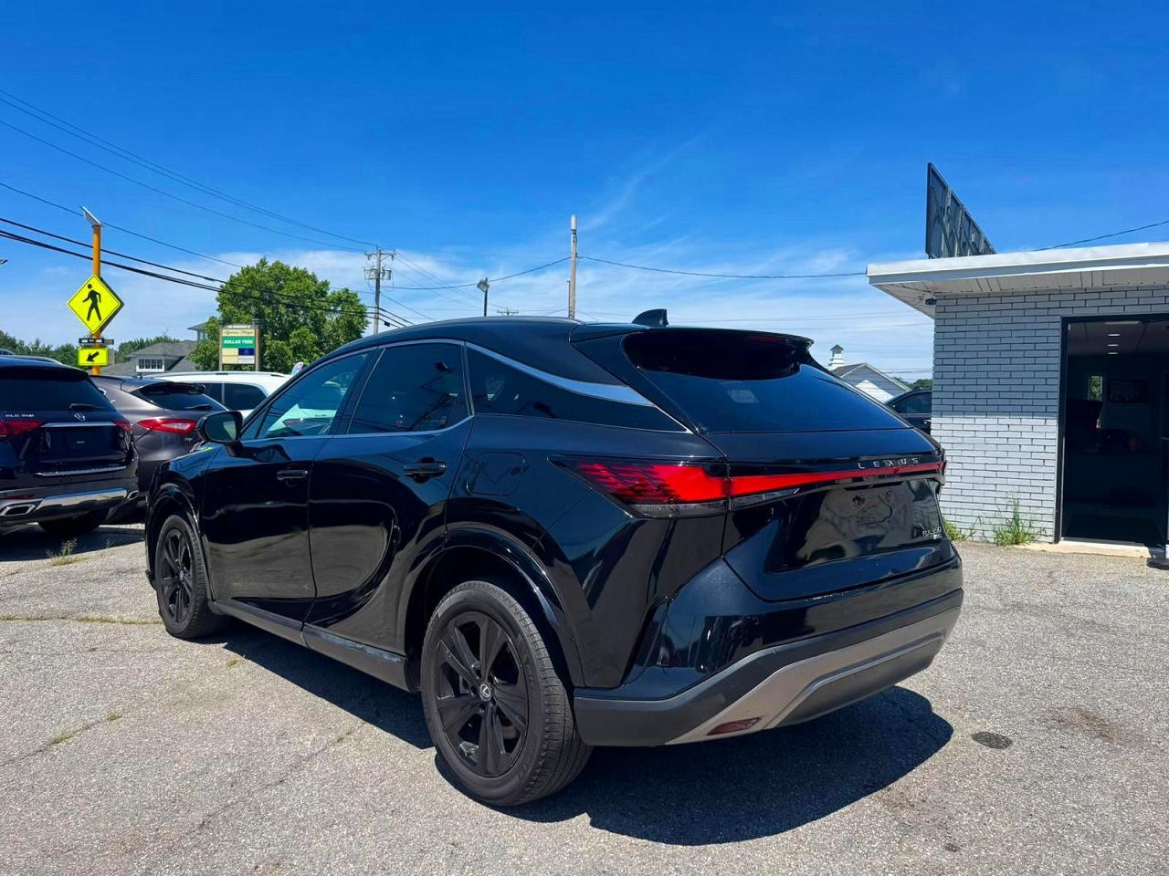 2023 Lexus Rx 350 Premium - Image 3