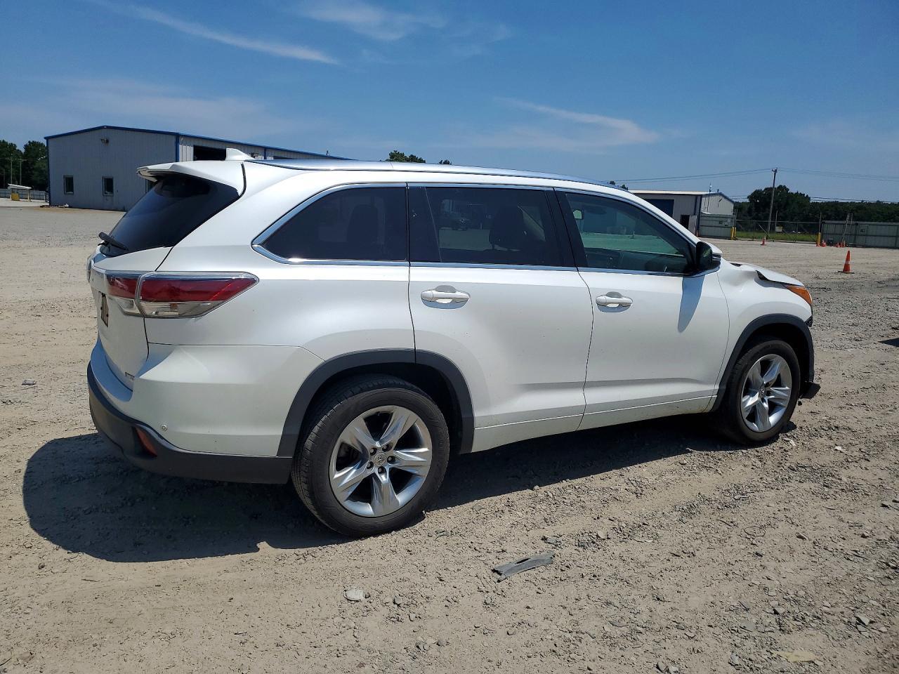2015 Toyota Highlander Limited Platinum - Image 3