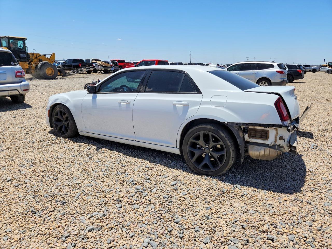2022 Chrysler 300 Touring - Image 2