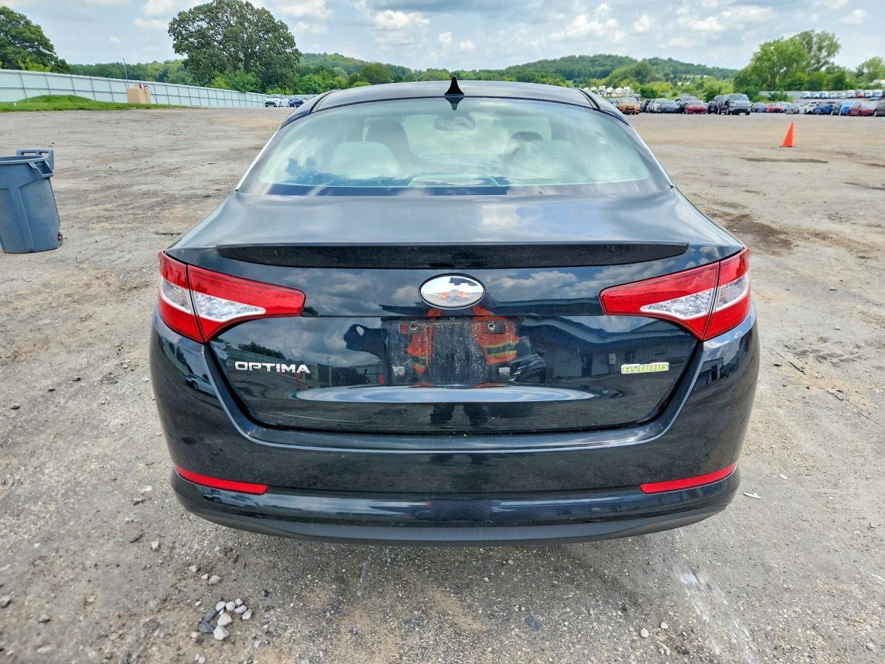 2013 Kia Optima Hybrid - Image 6