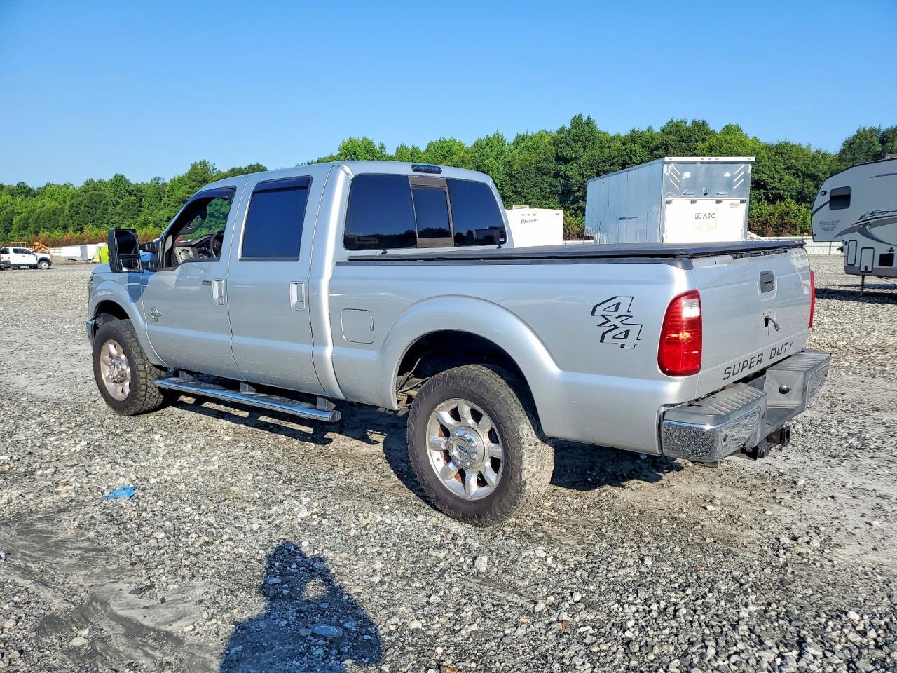 2015 Ford F250 Super Duty - Image 2