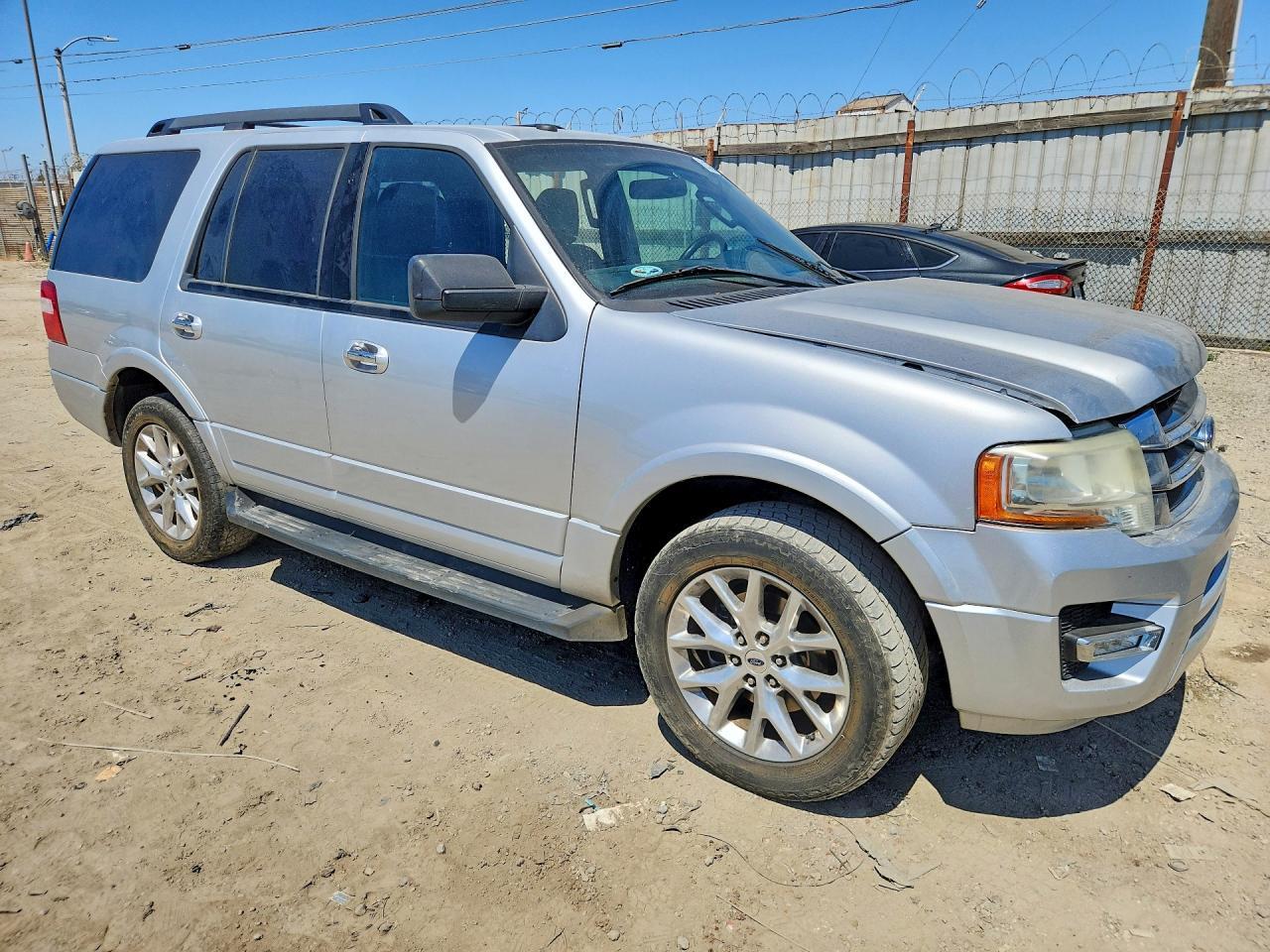 2017 Ford Expedition Xlt - Image 4