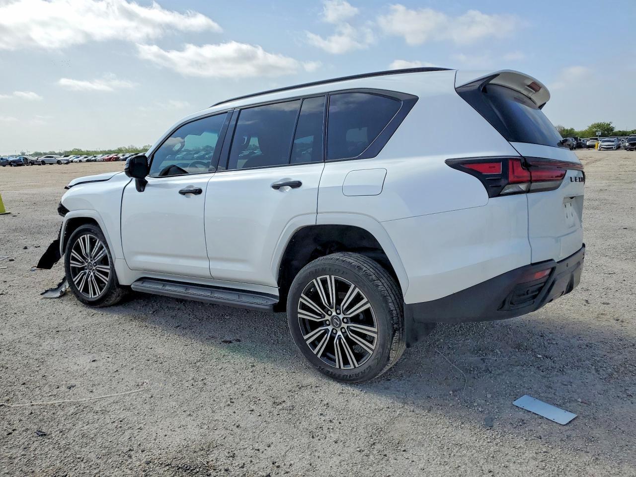 2022 Lexus Lx 600 Luxury - Фото 2