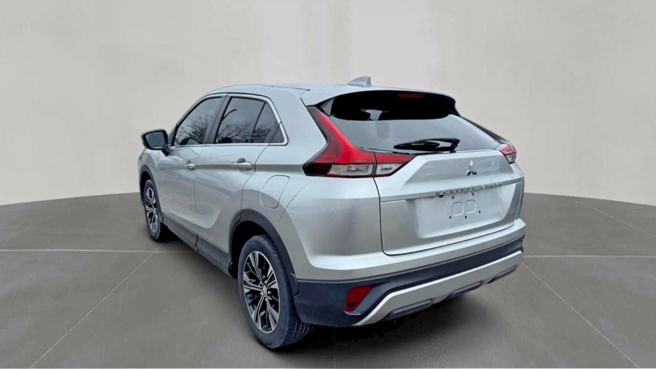 2022 Mitsubishi Eclipse Cross Se - Фото 3