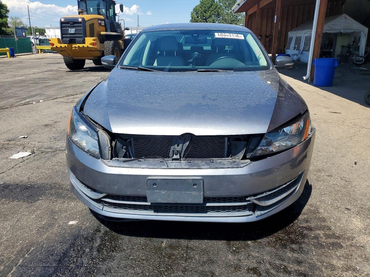 2014 Volkswagen Passat Se - Image 5