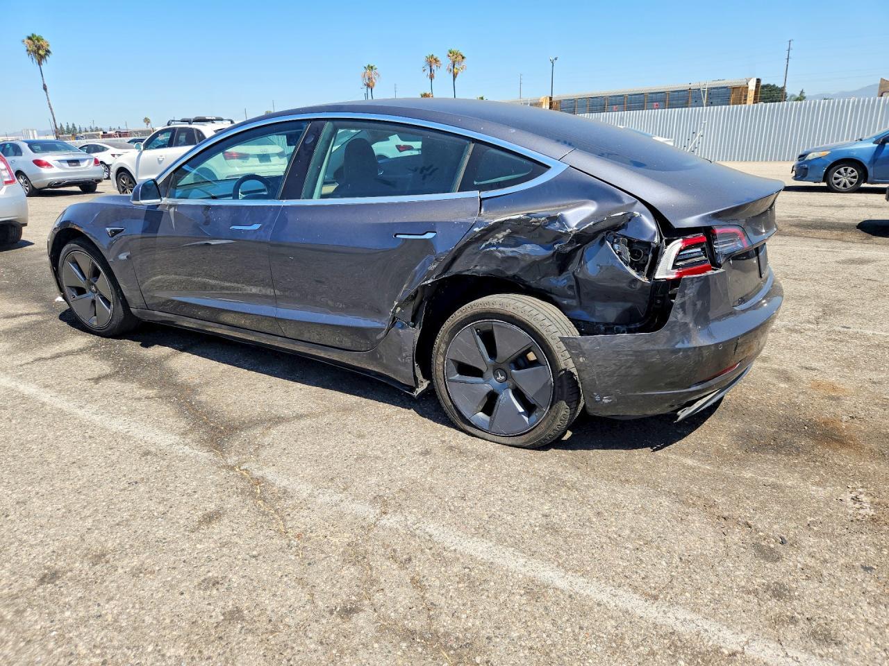 2019 Tesla Model 3 - Image 2