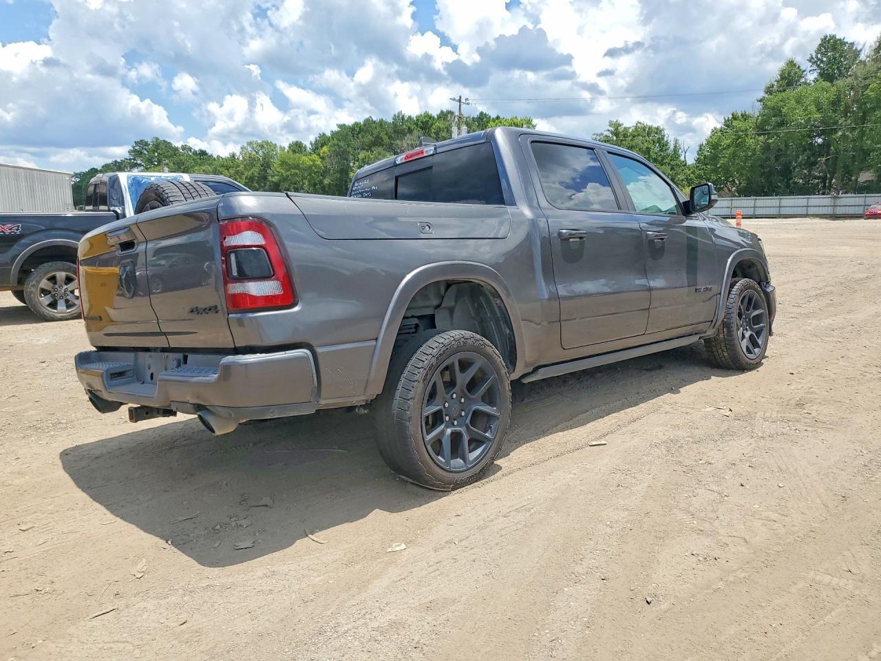 2020 Ram 1500 Laramie - Image 3
