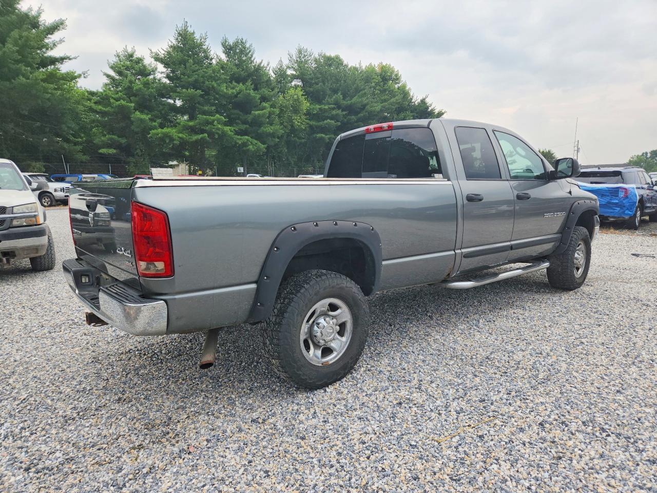 2005 Dodge Ram 2500 St - Фото 3
