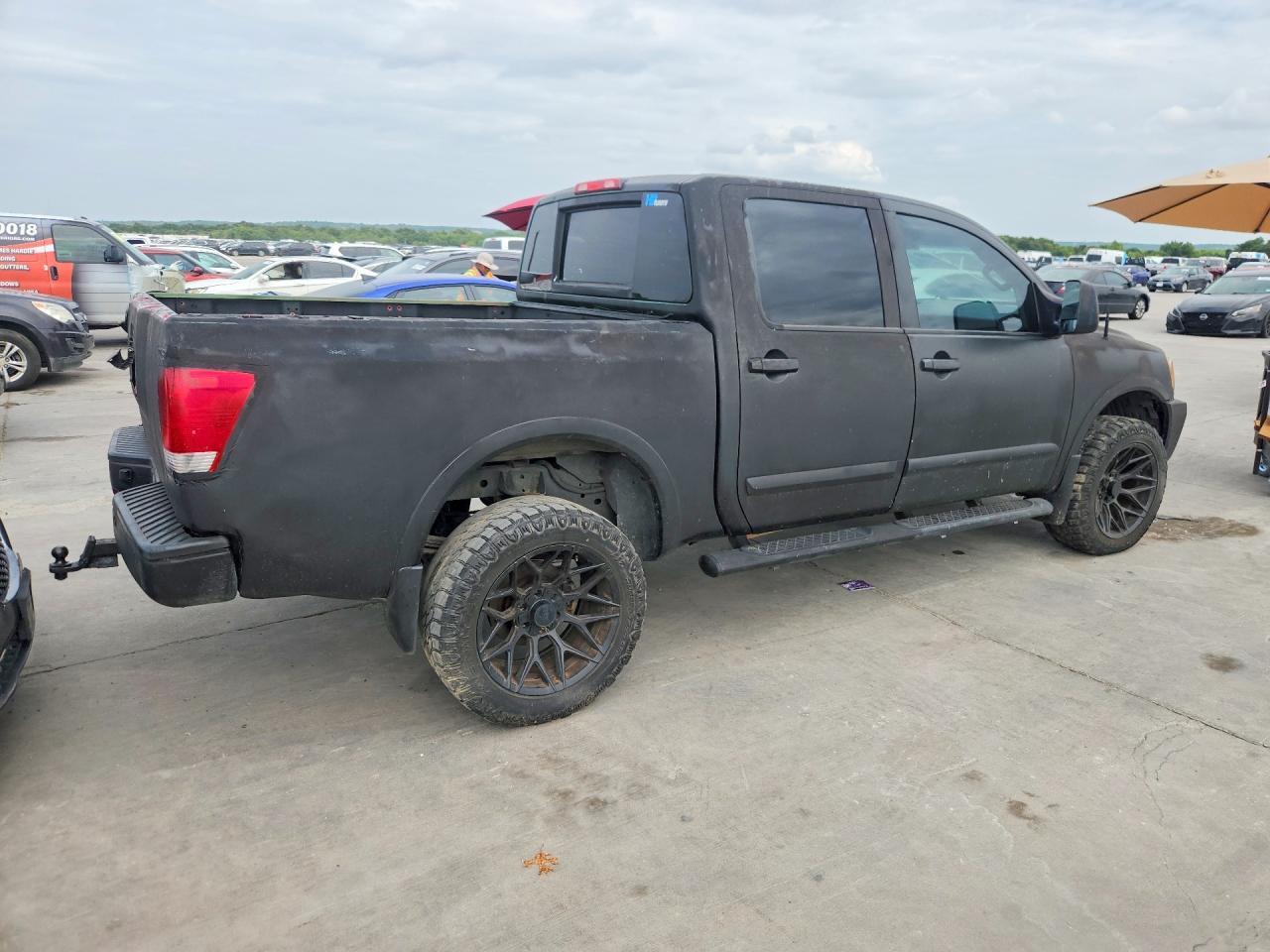 2012 Nissan Titan Sv - Фото 3