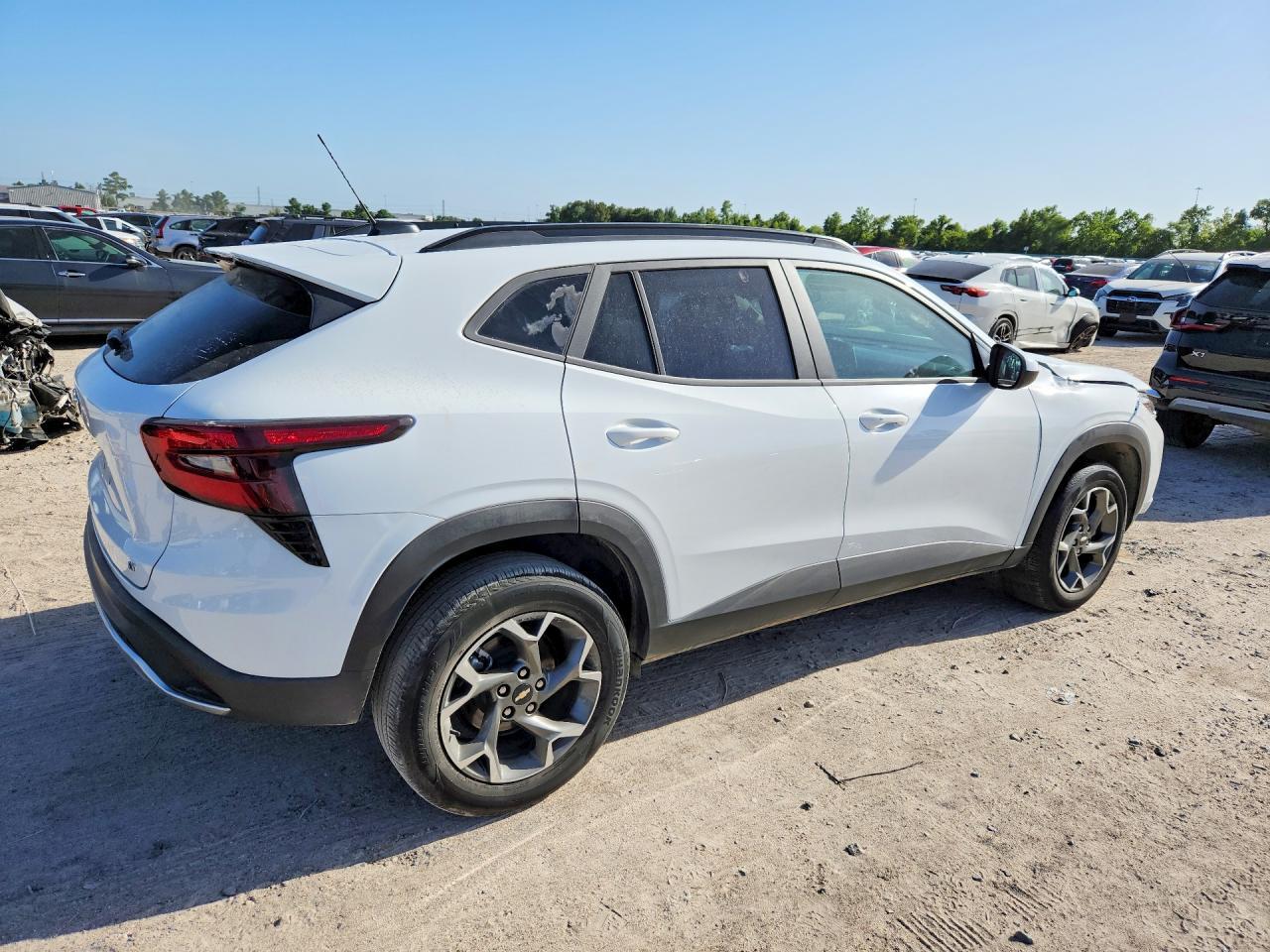 2025 Chevrolet Trax 1Lt - Фото 3