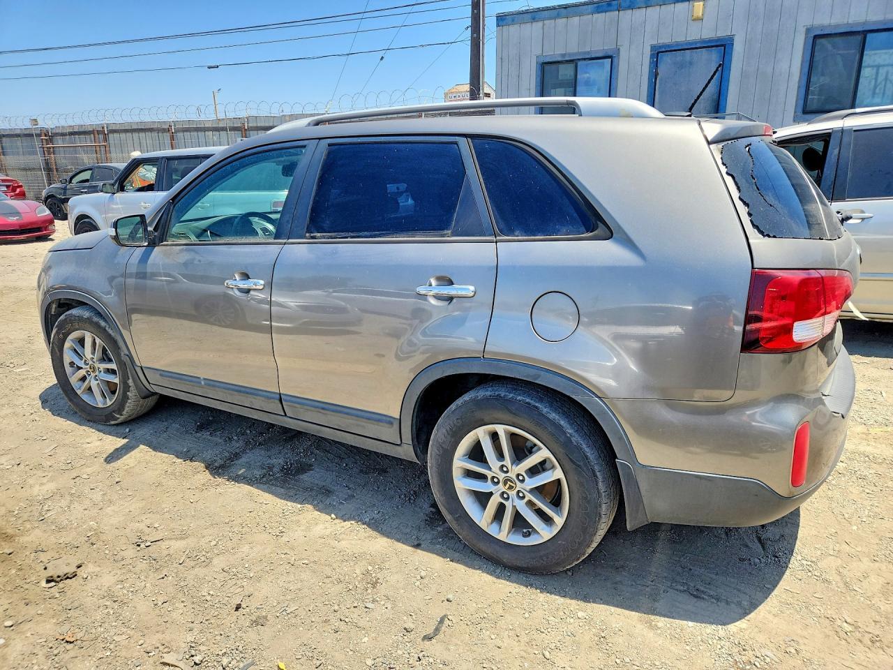 2014 Kia Sorento Lx - Фото 2
