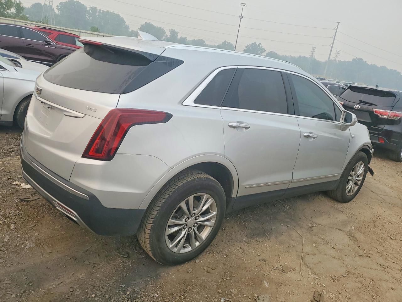 2020 Cadillac Xt5 Premium Luxury - Image 3