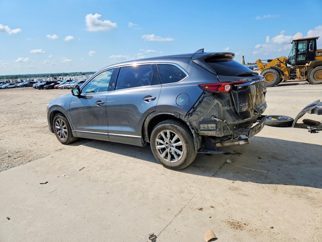 2019 Mazda Cx-9 Touring - Image 2