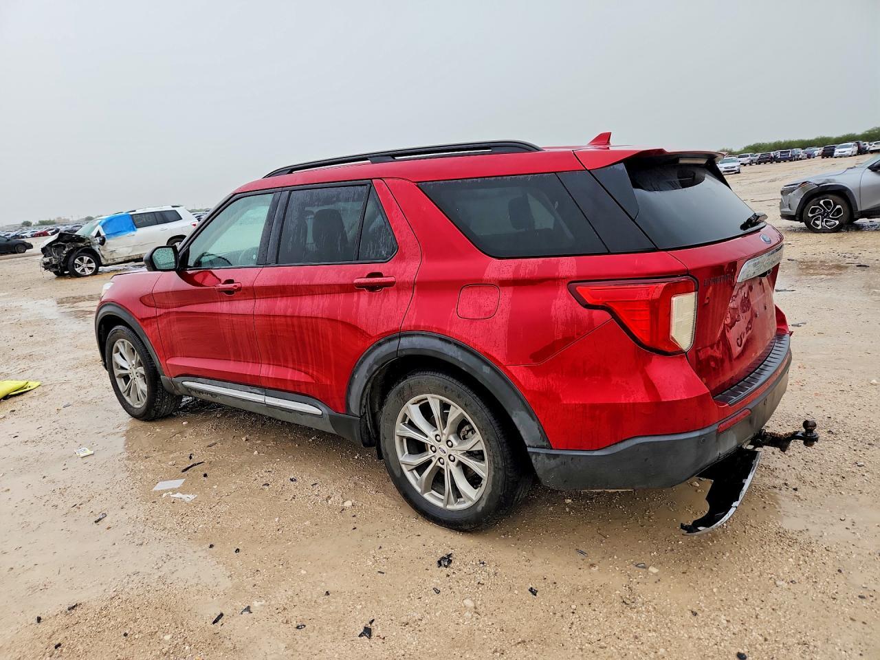 2020 Ford Explorer Xlt - Image 2