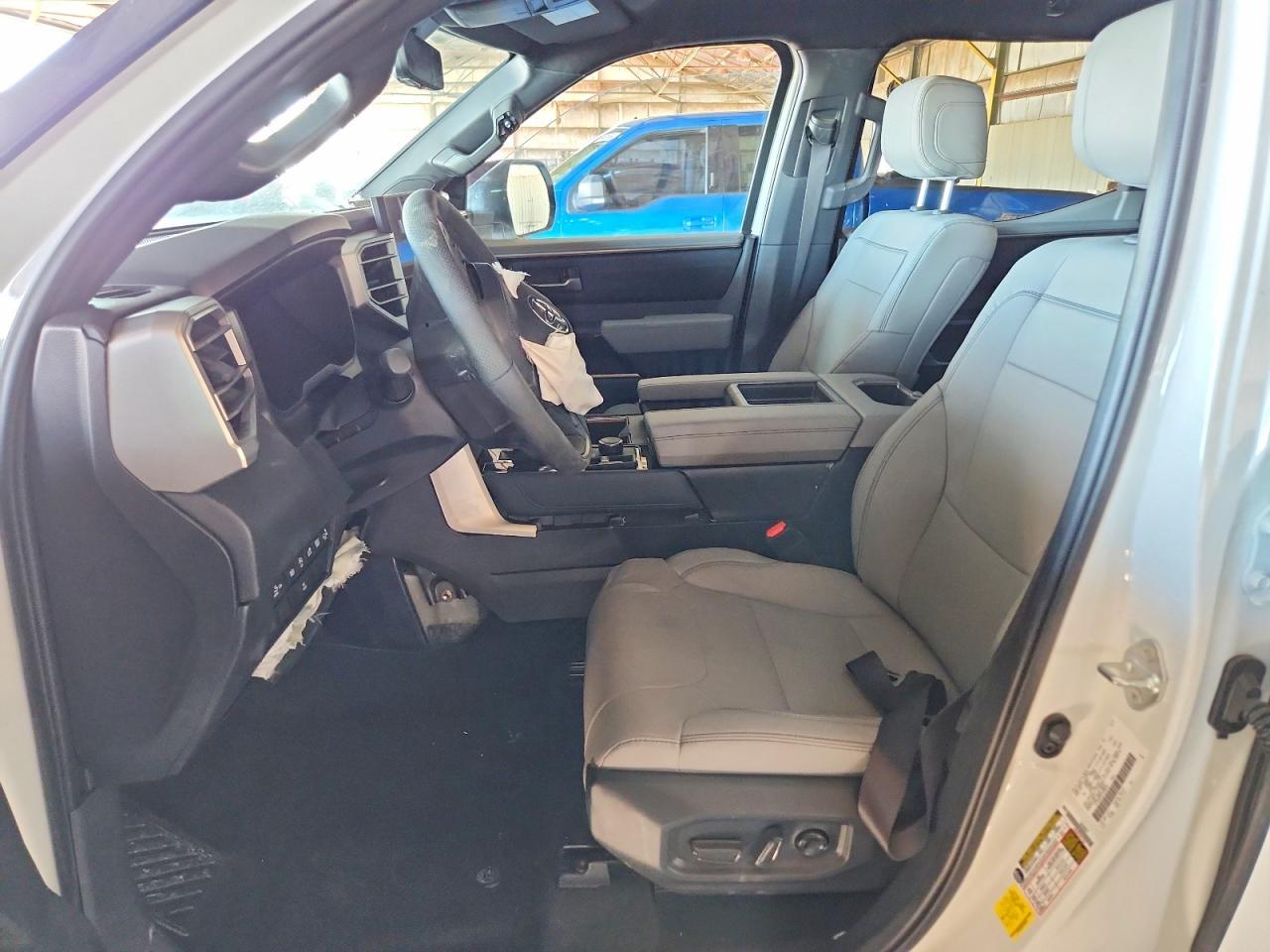 2026 Toyota Tundra Limited - Фото 7